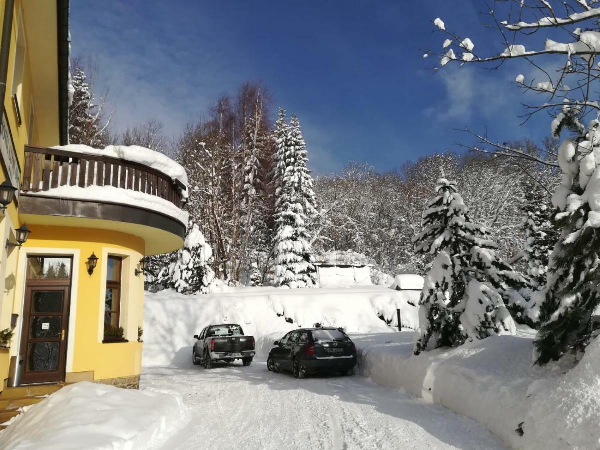 Hotel Lucni Dum Jańskie Łaźnie Zewnętrze zdjęcie